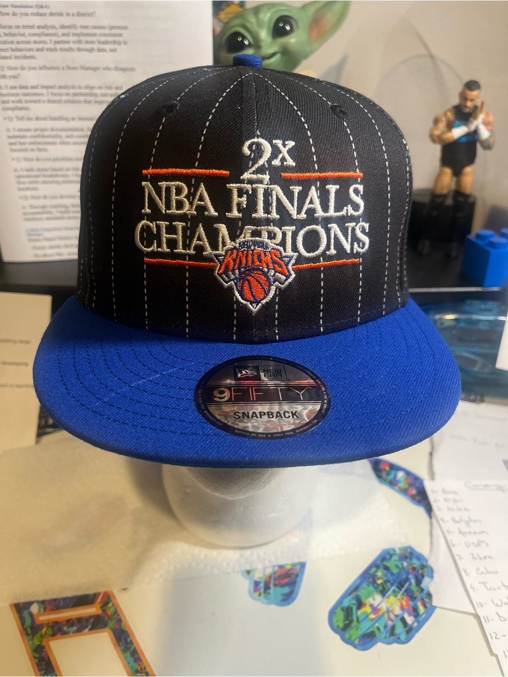 NEW ERA 2X NBA FINALS CHAMPION PINSTRIPE NEW YORK KNICKS SNAP BACK 9FIFTY OSFA